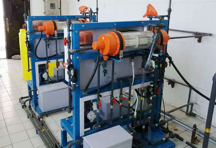 新疆某农村水厂2×400g （次氯酸钠发生器）设备